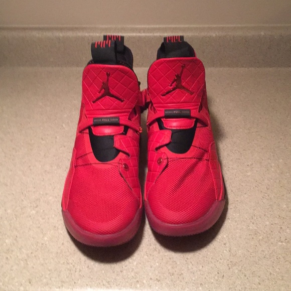 Jordan 33 - Picture 2 of 8